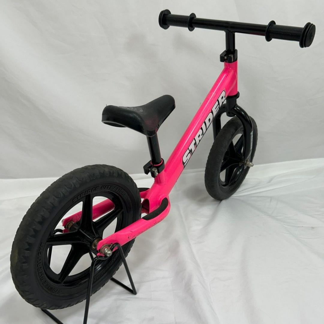 ストライダー 12インチ ピンク スタンド付き STRIDER キックバイク