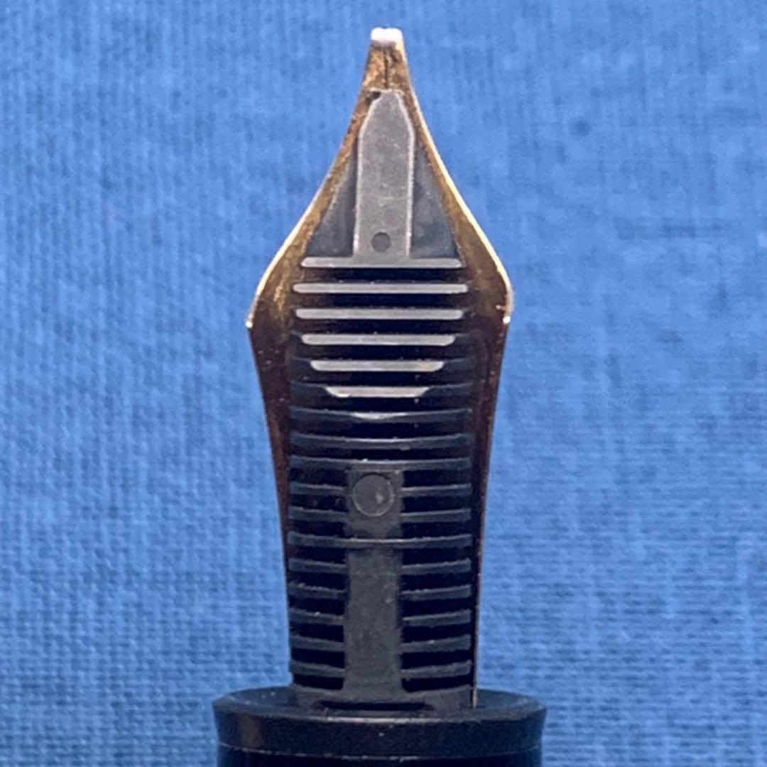 モンブラン　149 中白18K B太字 ヘミングウェイ芯　マイスターシュテュック