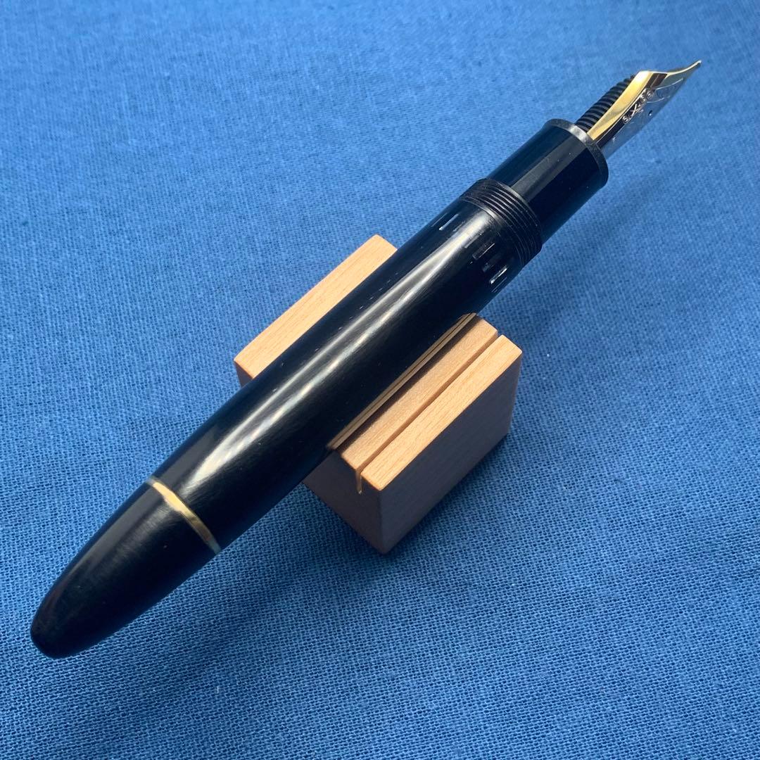 モンブラン　149 中白18K B太字 ヘミングウェイ芯　マイスターシュテュック