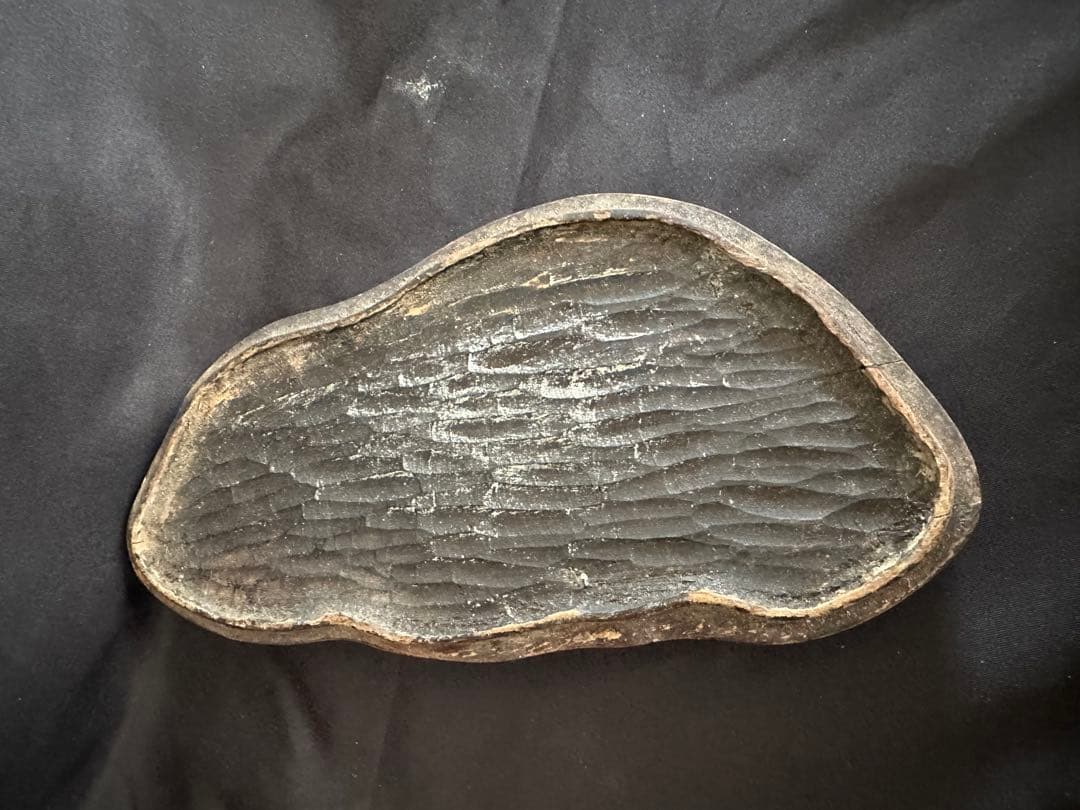 菊花石 薄紅菊&白菊 2.5kg 手彫り台座付き/水石 鑑賞石 鉱物