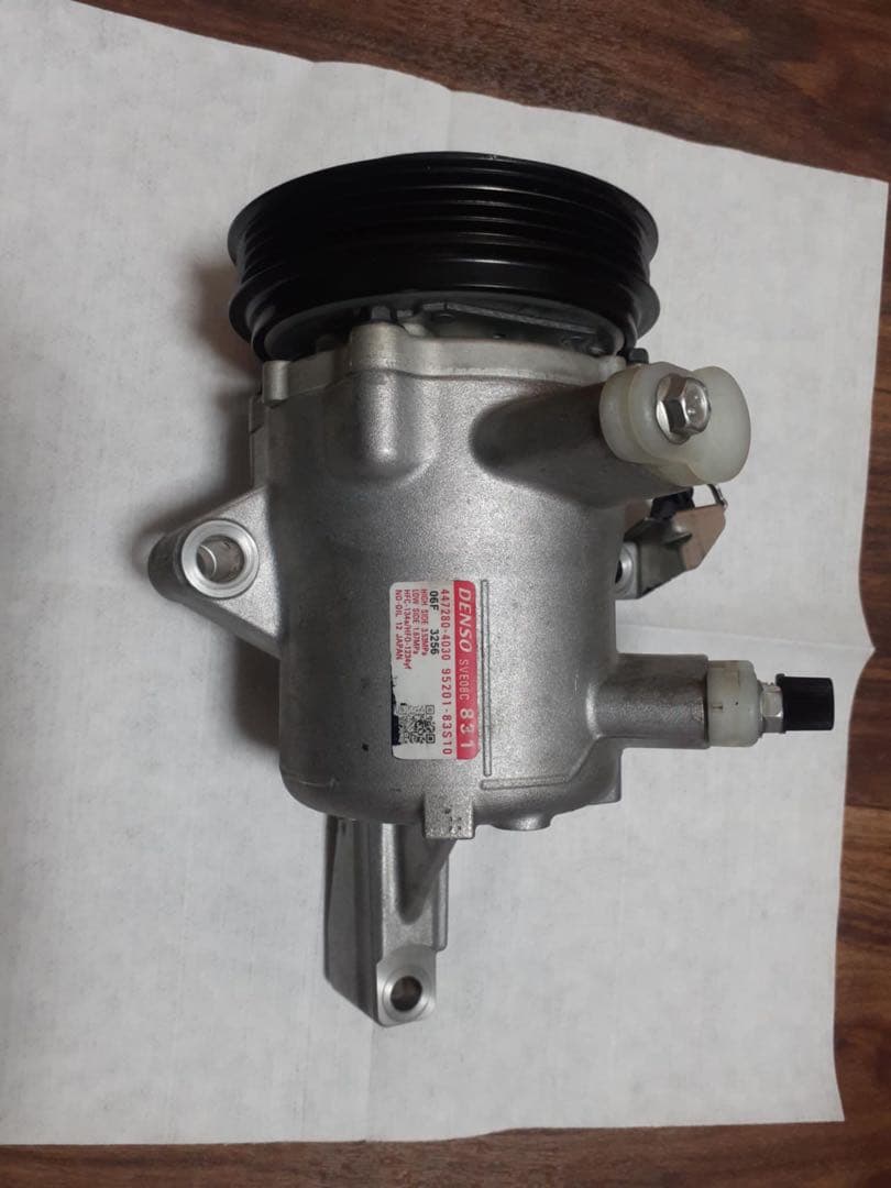 スズキ純正MA37Sソリオエアコンコンプレッサー