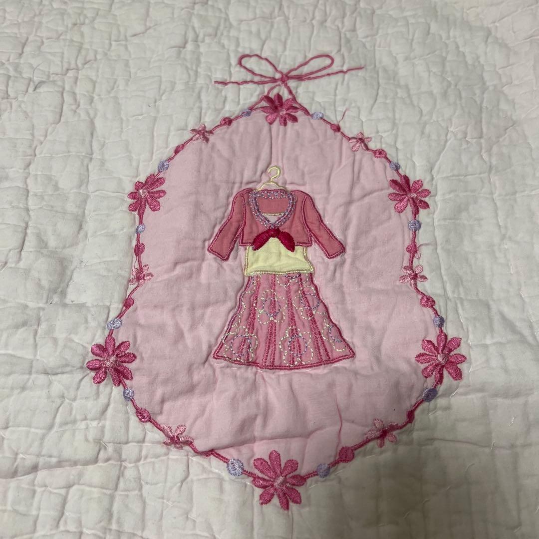 さらに値下げ！ローラアシュレイ　敷きマット　刺繍