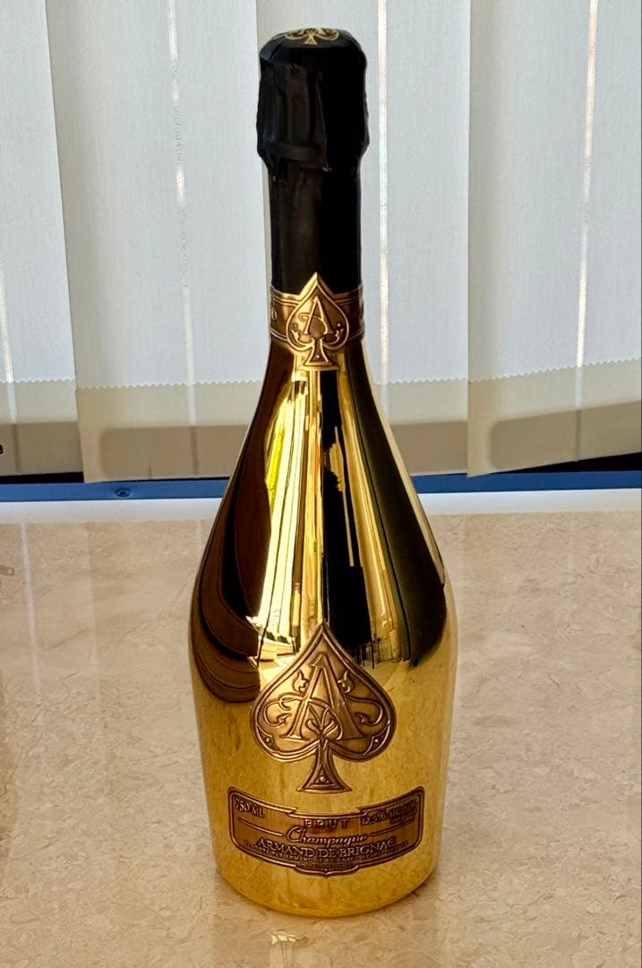 Armand de Brignac アルマンドゴールド シャンパン 750m