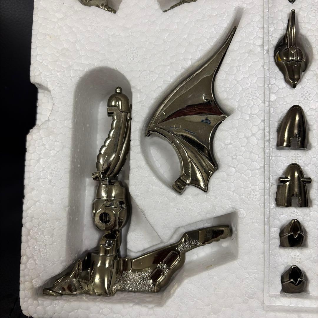 聖闘士星矢　アルファローブ　フィギュア