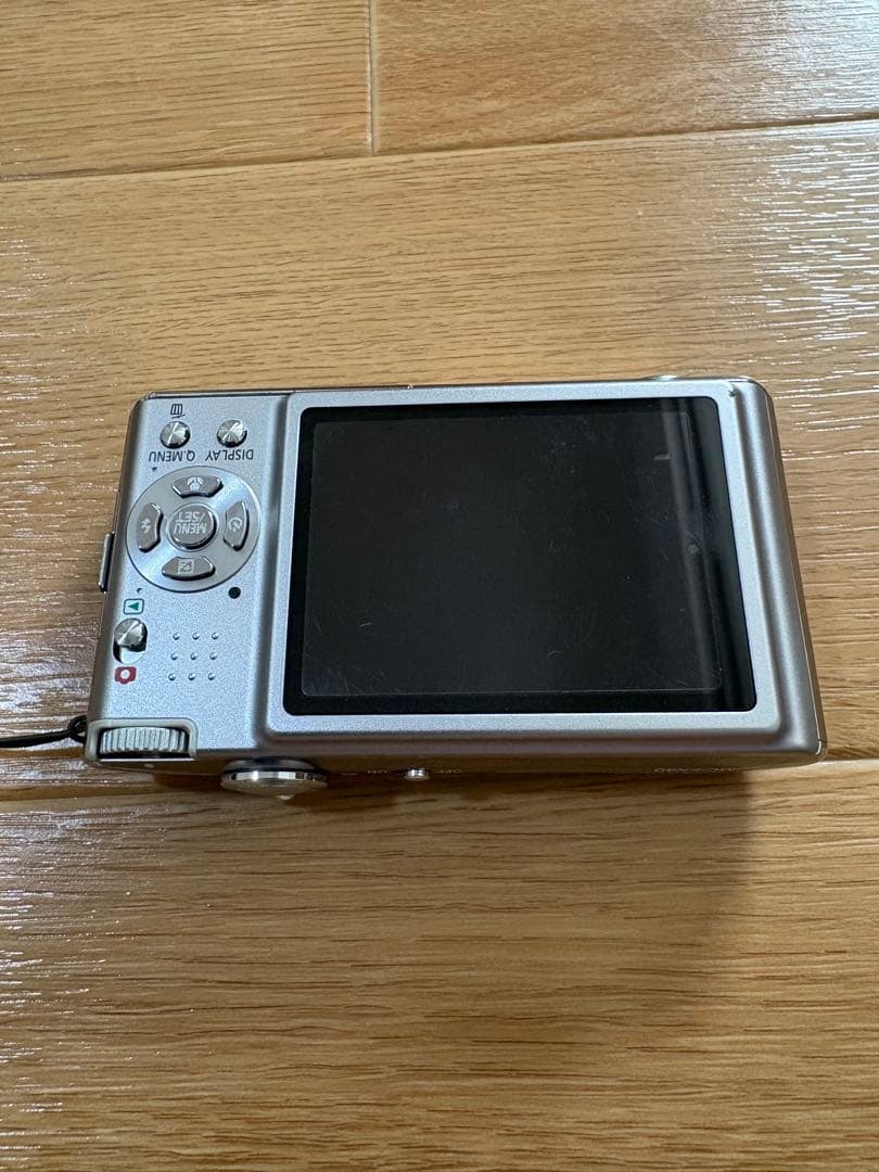 Panasonic LUMIX デジカメ　DMC-FX40シルバー