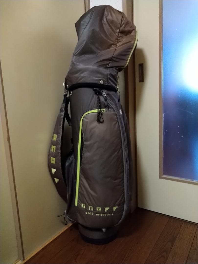 ONOFFゴルフバッグ フード付き ブラウン再度お値下げ❗️
