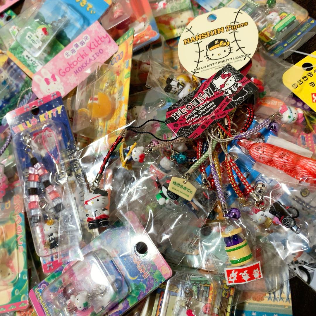 ご当地キティ　68個　根付　ファスナーマスコット　パンク/新宿ver.キティ等