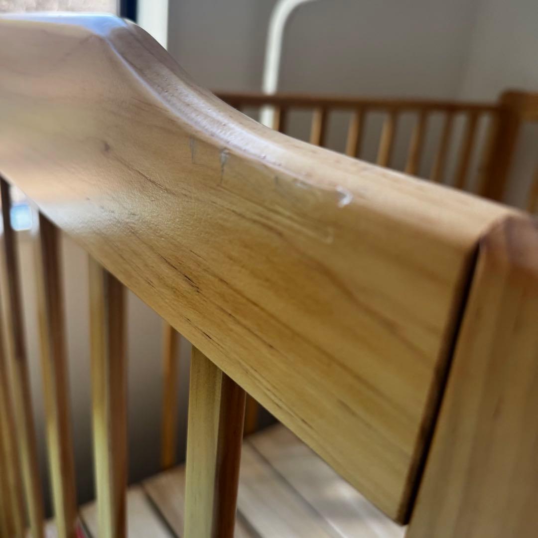 【町田・相模原市内直接取引限定】カトージ ハイシートベビーベッド