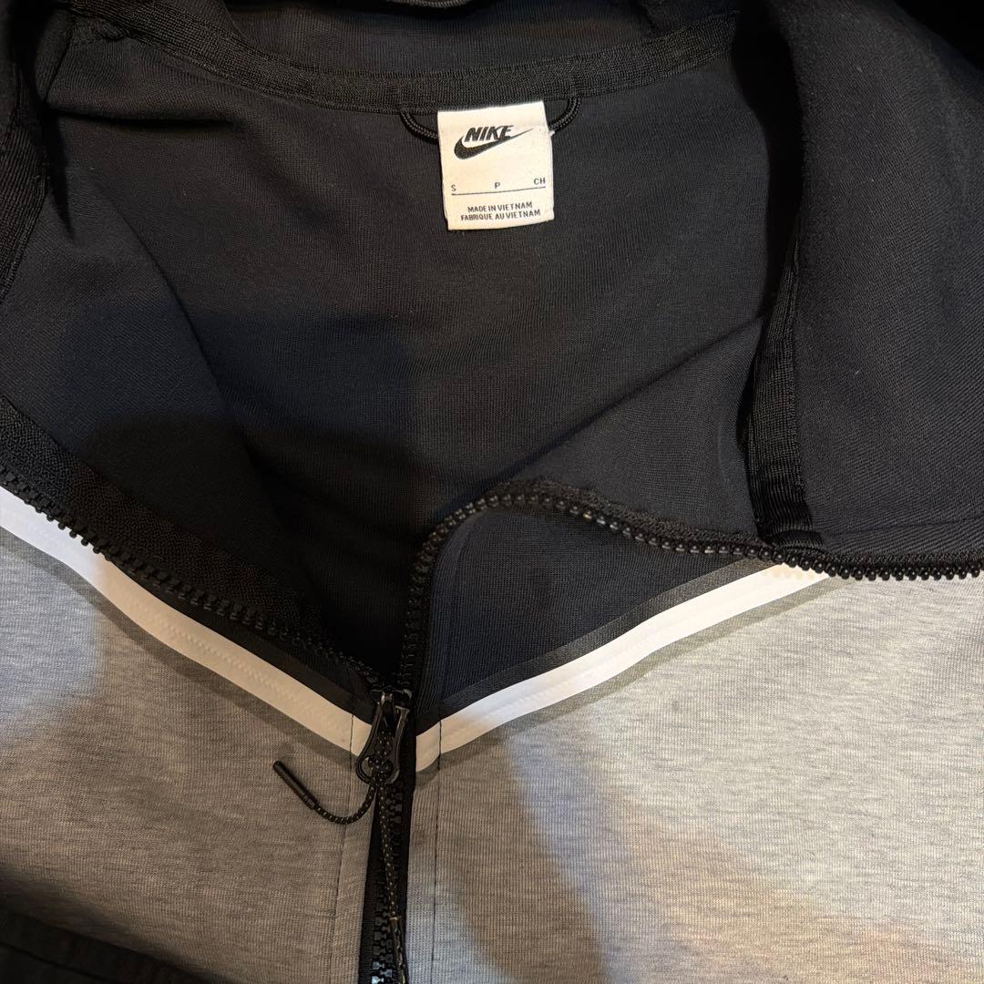 NIKEテックフリース　ブラックグレー