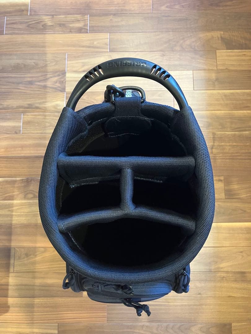 『美品！』ブリーフィング キャディバッグ CR5#03（現行モデル）