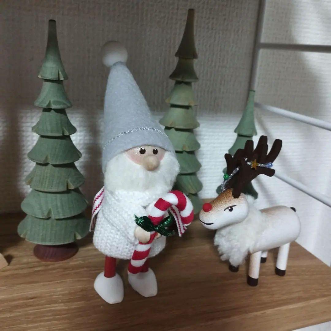 ノルディカニッセ　三越　伊勢丹　サンタクロースとトナカイの置物セット