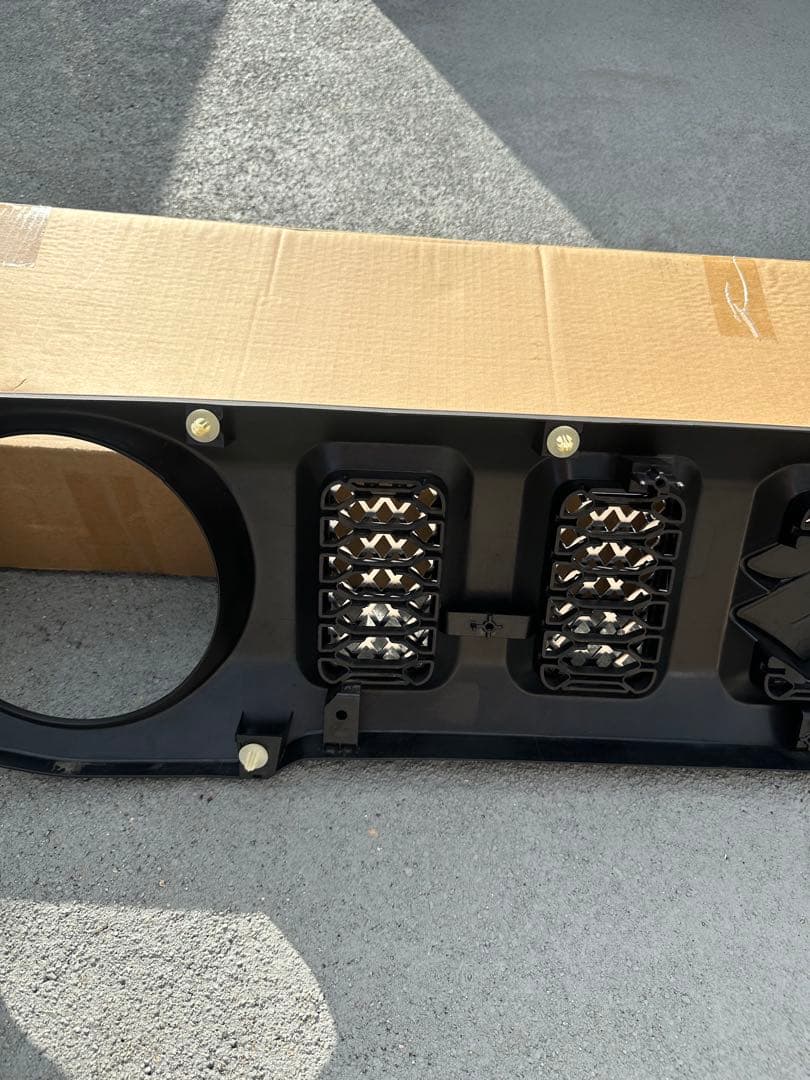 ジムニー JB64 JB74 用 フロントグリル スズキエンブレム付