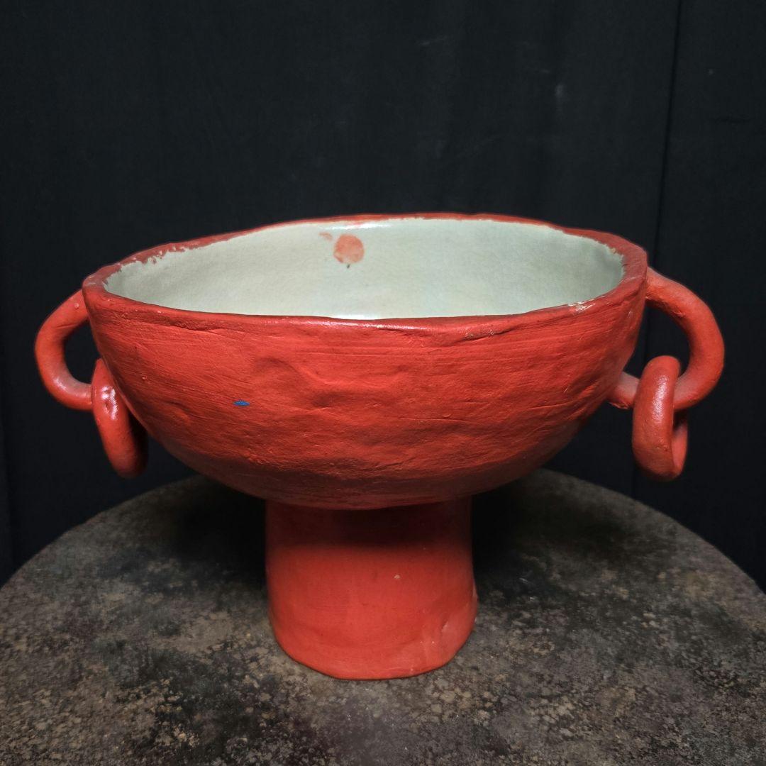 名もなきアーティスト作家の真っ赤な土器風な陶器のオブジェ　骨董市古物