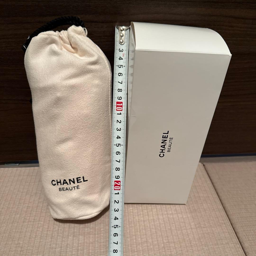 【新品未使用】シャネル ビューティー 大判タオル＆巾着ポーチ セット 箱付き