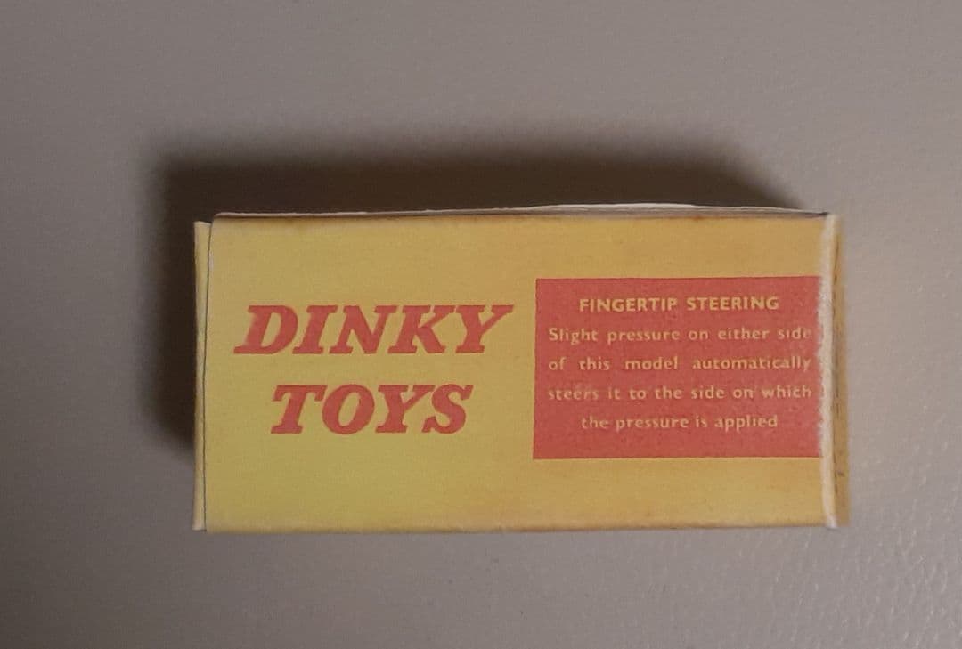 ・モーリスミニトラベラーダイキャストミニカー