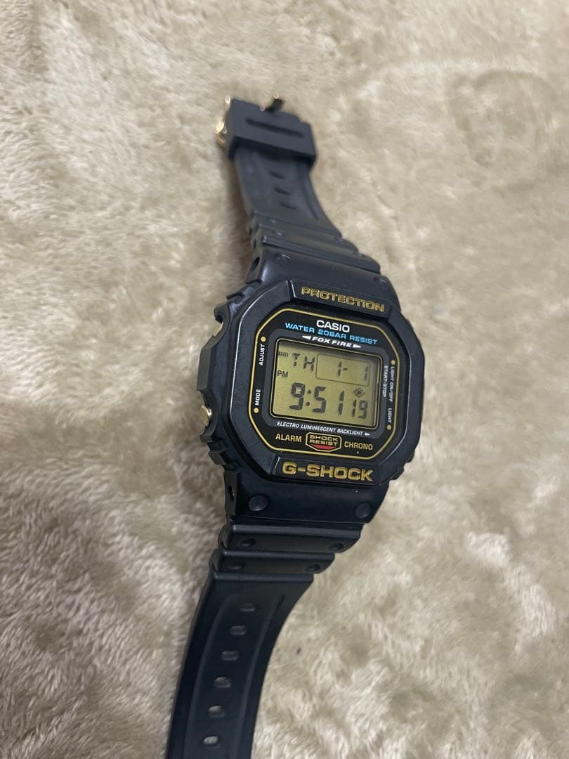 CASIO G-SHOCK DW-5600E ゴールド