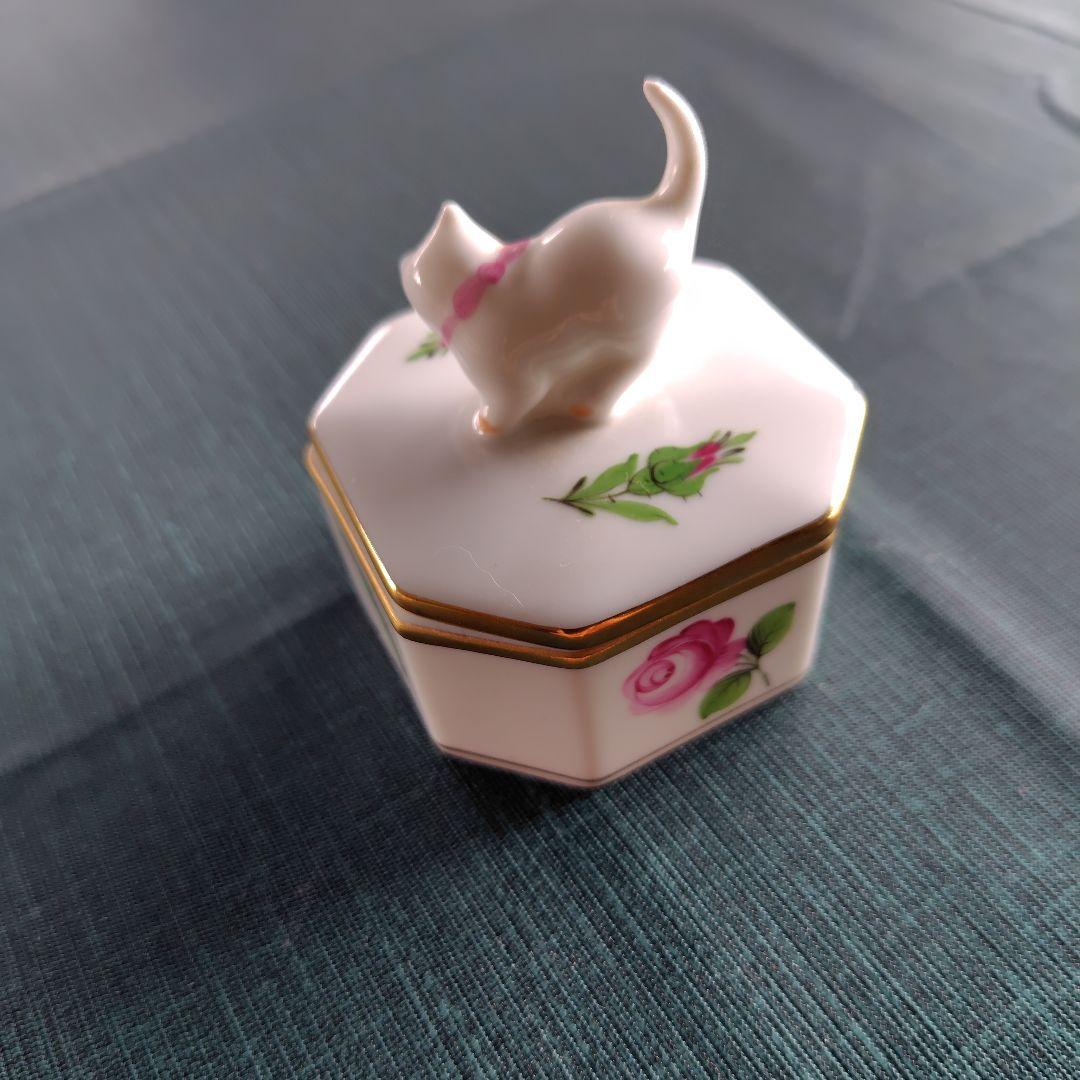 HEREND　ウィーンの薔薇　猫　八角形小物入れ
