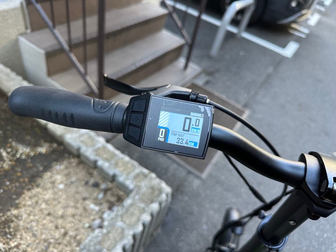 【チュオン】折りたたみ電動アシスト自転車 （匿名配送）