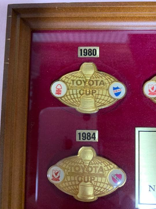 入手不可能TOYOTA CUP'80〜'93 バッジ非売品 250限定/131番