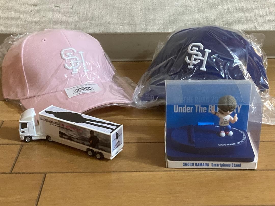 浜田省吾　2025スマホスタンド・2024FFFキャップ（おまけ付き）