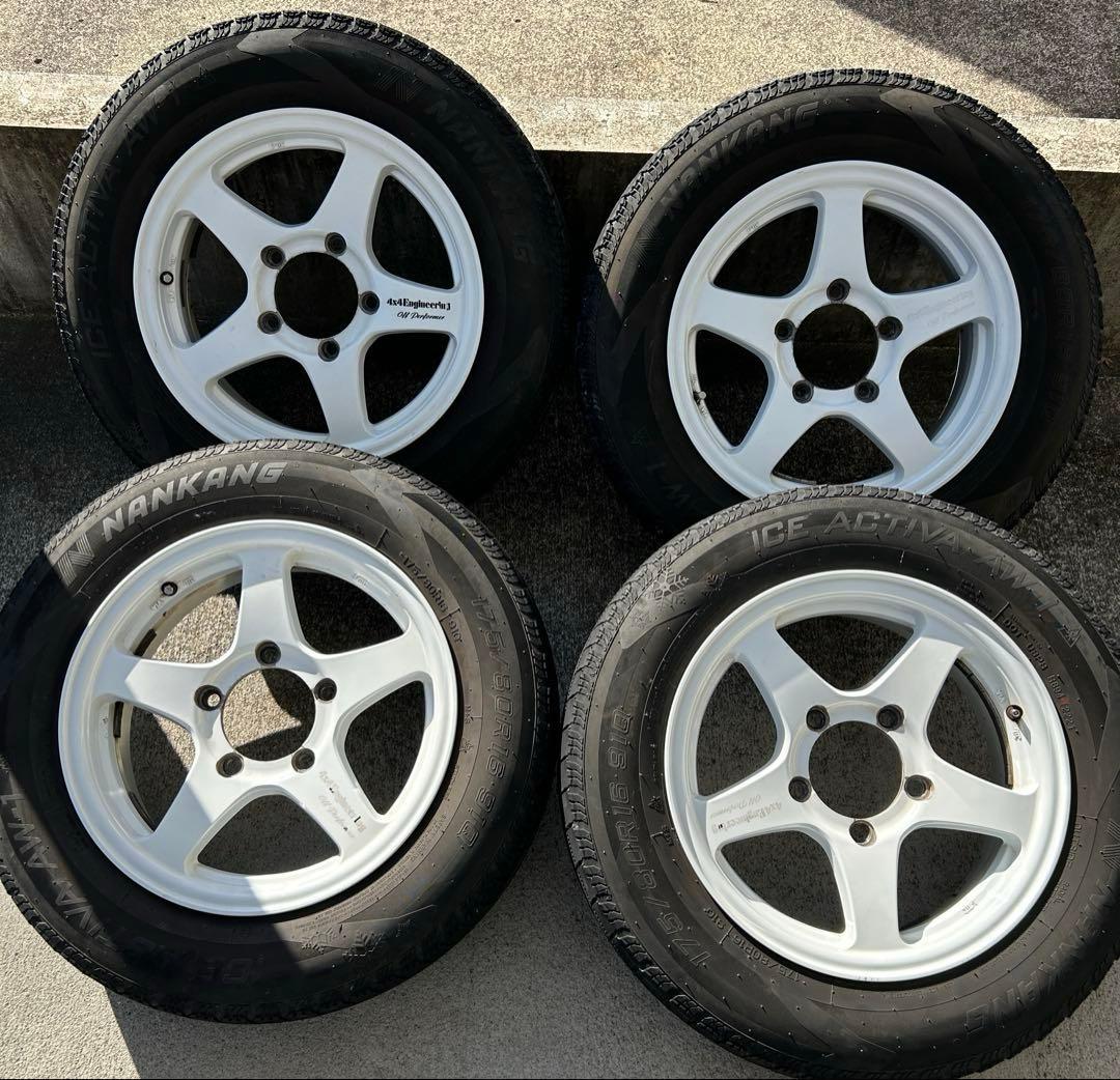 白ホイール　4x4Engineering Off Performance 16㌅