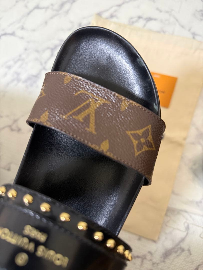 Louis Vuitton ルイヴィトン ローリエートライン 厚底サンダル