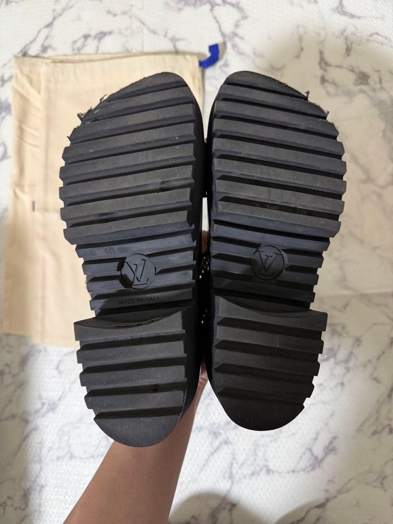 Louis Vuitton ルイヴィトン ローリエートライン 厚底サンダル