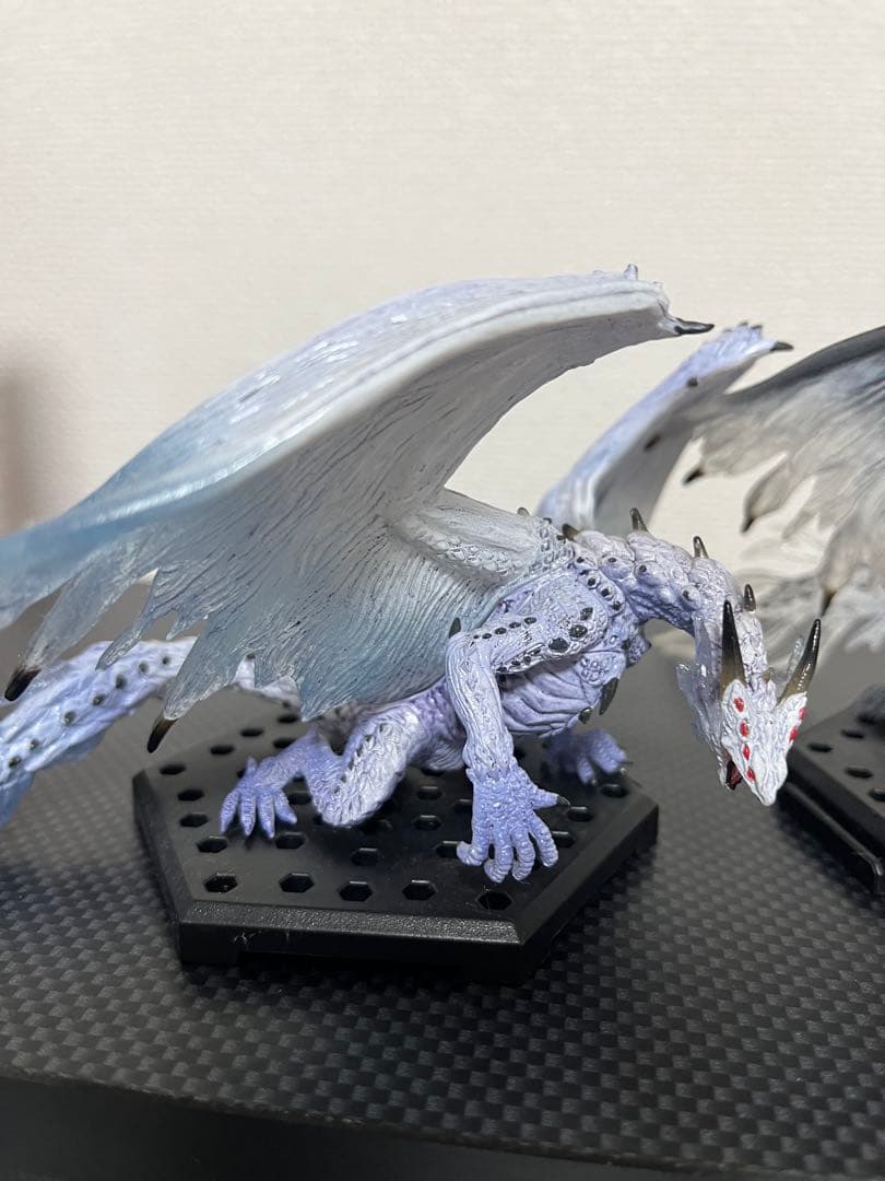 モンスターハンター　モンハン　　ゼノジーヴァ(臨界状態&通常状態）フィギュア