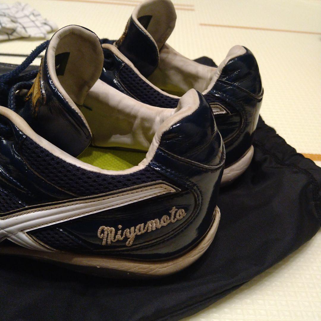 ヤクルト　宮本丈選手　サイン入りスパイク