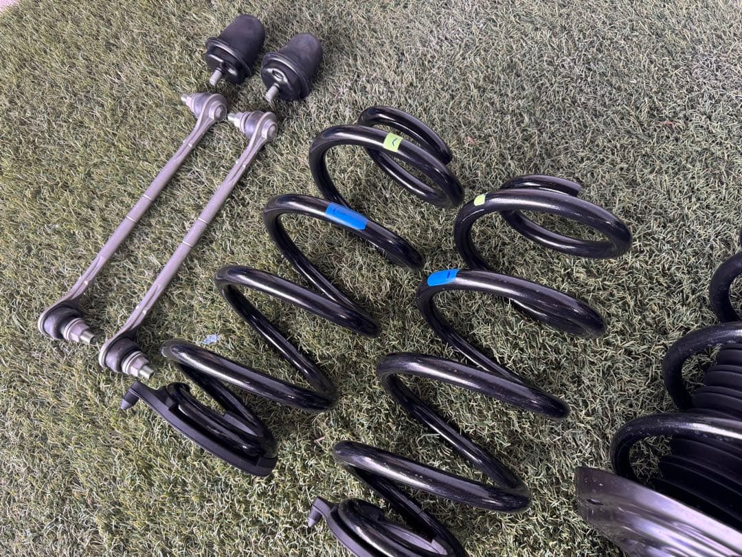 新車外し　40アルファードサスペンションキット一式　美品