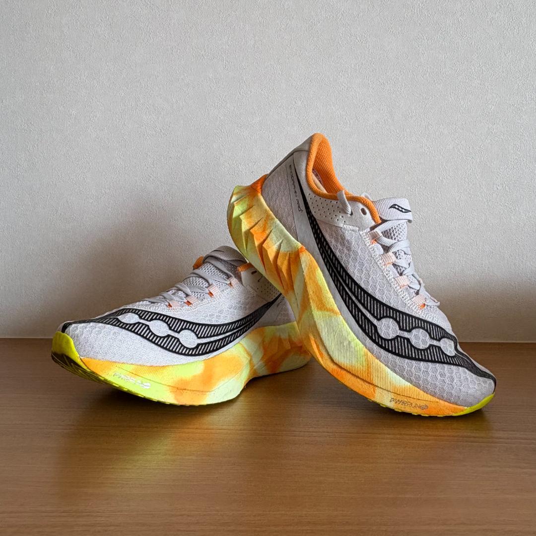 【美品】サッカニー　エンドルフィン　プロ4　26.0cm