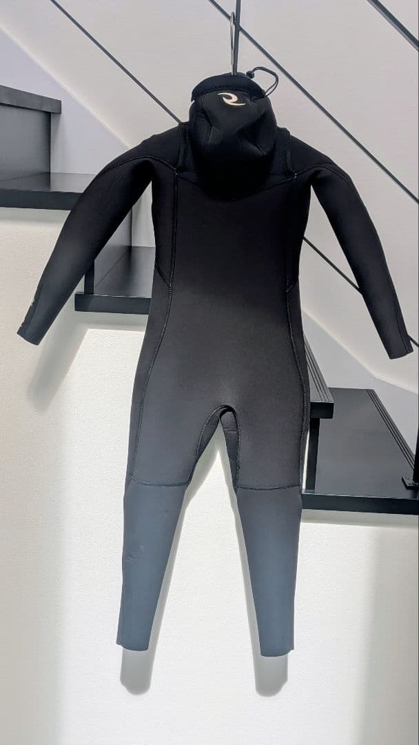 rwaz【Rip curl】ジュニア（キッズ）フード付きセミドライ