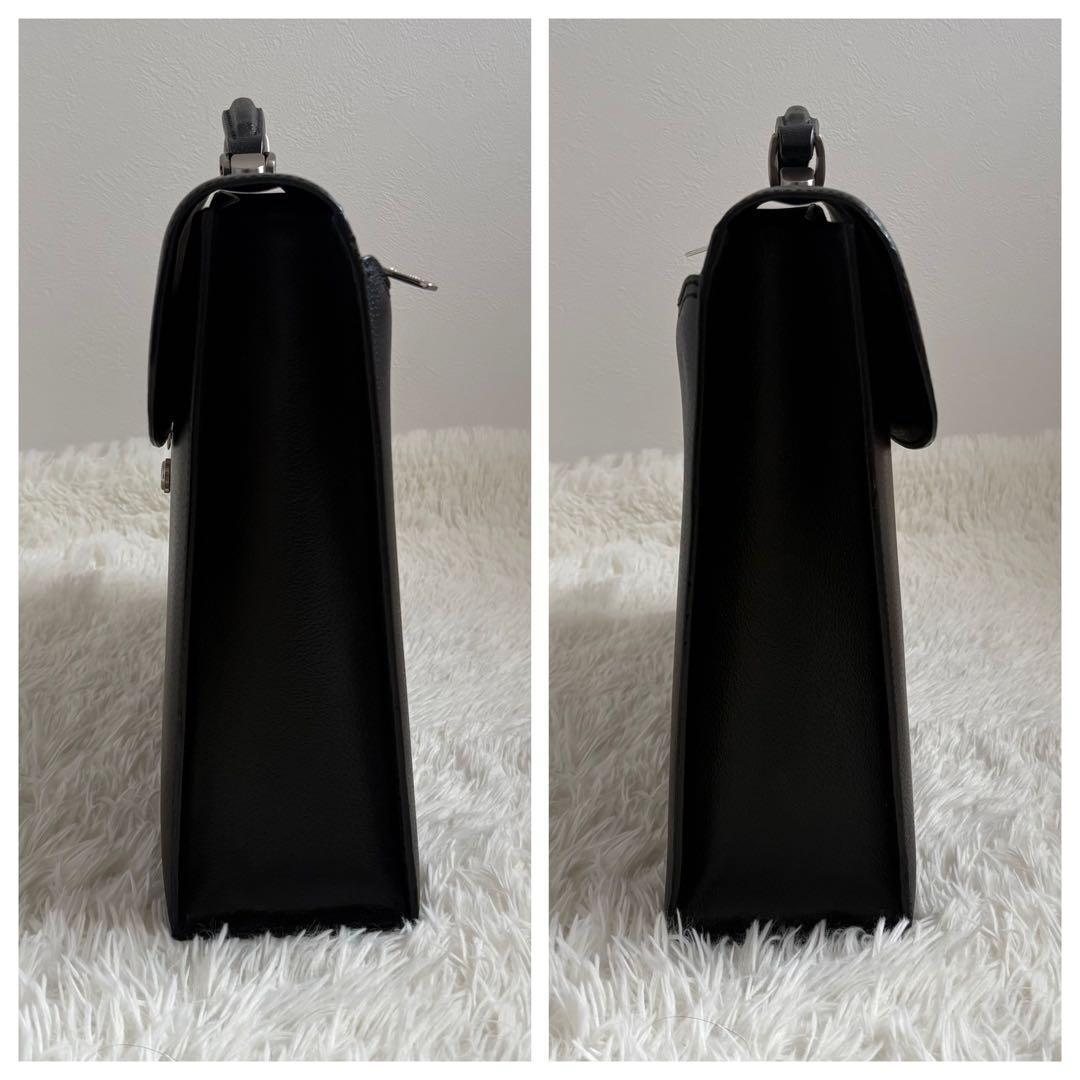 アクアスキュータム ブリーフケース ダレスバッグ 黒 レザー 鍵付き