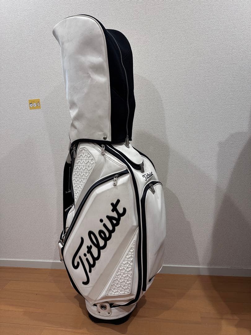 Titleist キャディバッグ ホワイト×ブラック 9.5型 口枠5分割