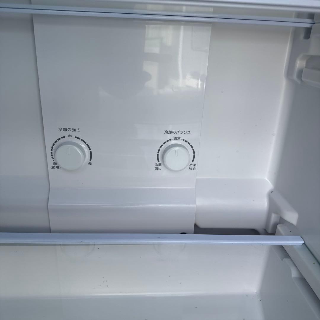 ホワイト冷凍冷蔵庫AQUA2024年製200Ｌ