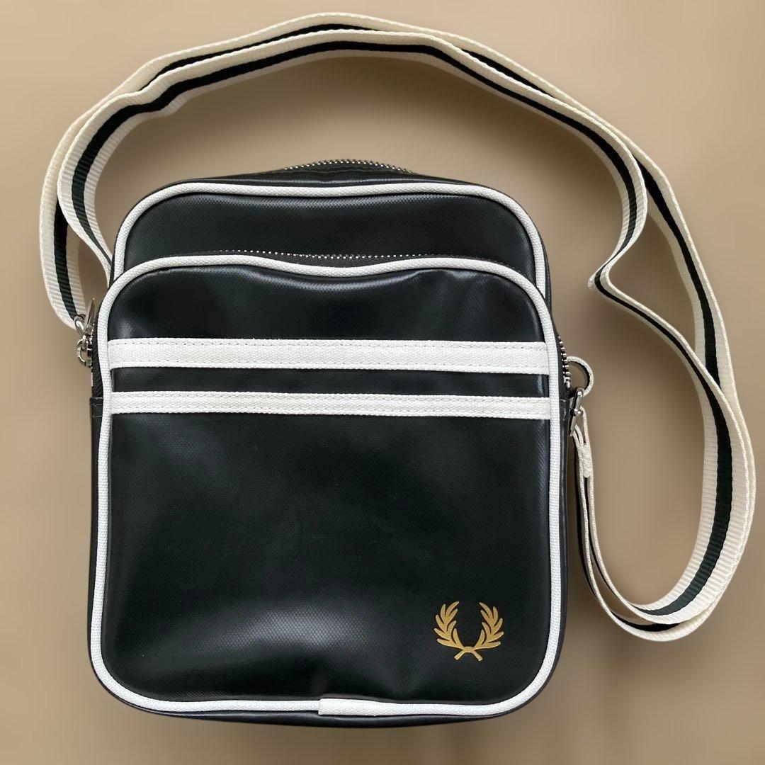 【美品】 FRED PERRY フレッドペリー Classic Side Bag