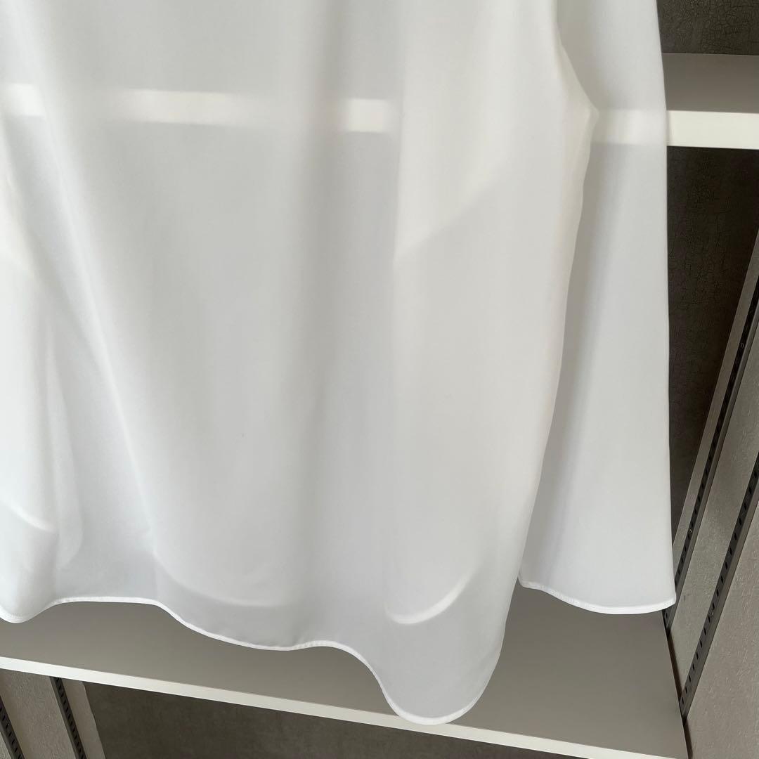 ガリャルダガランテ　ラウンドブラウスTシャツ　ホワイト　長袖　ロンT万能インナー