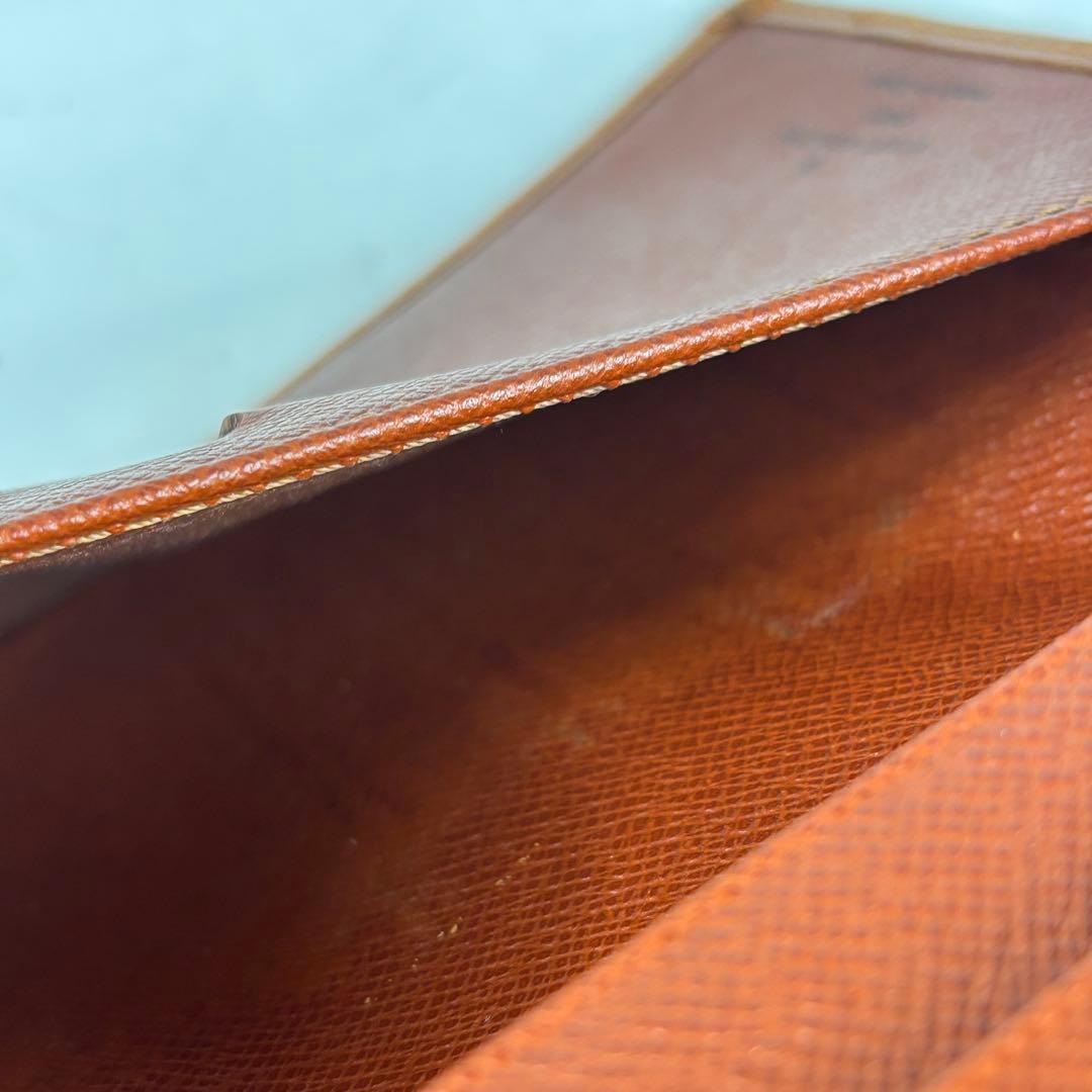 ルイヴィトン エピ ポルトカルト クレディ カードケース 札入れ ブラウン系