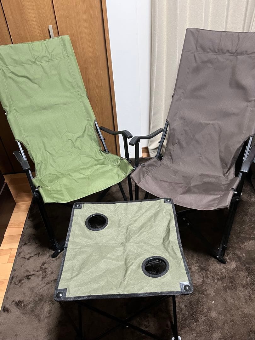 アウトドア用ハイバックチェア2脚とテーブルセット