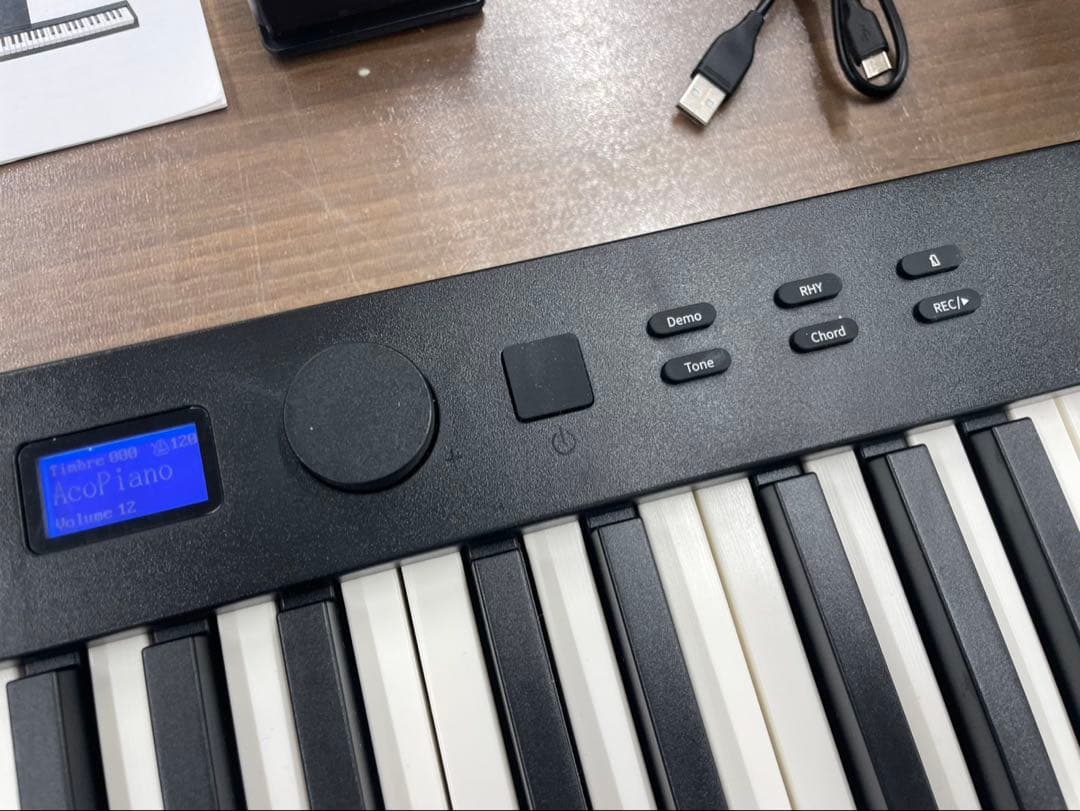 折りたたみ電子ピアノ　88鍵盤　充電タイプ　ブラック