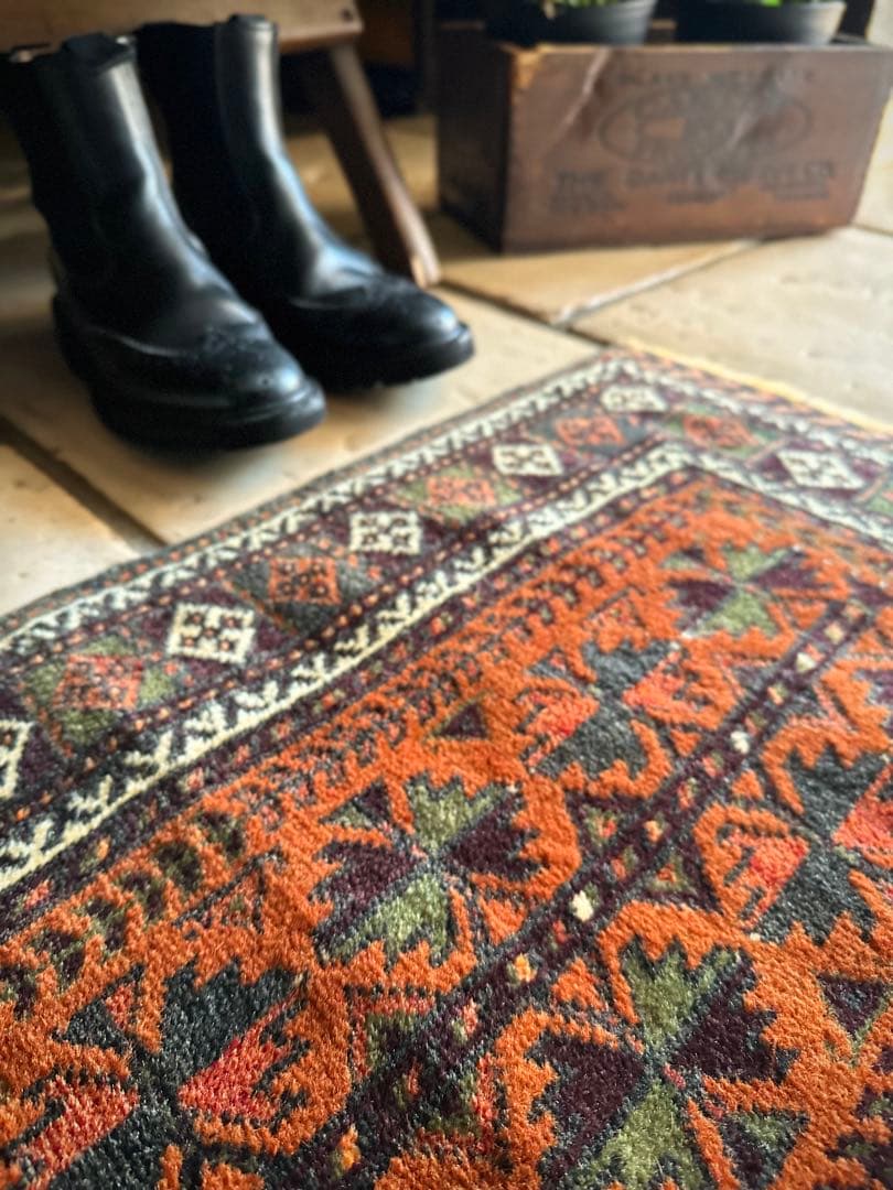 トライバルラグ　ヴィンテージラグ　バルーチ族　シスターン　ザボール　プリミティブ