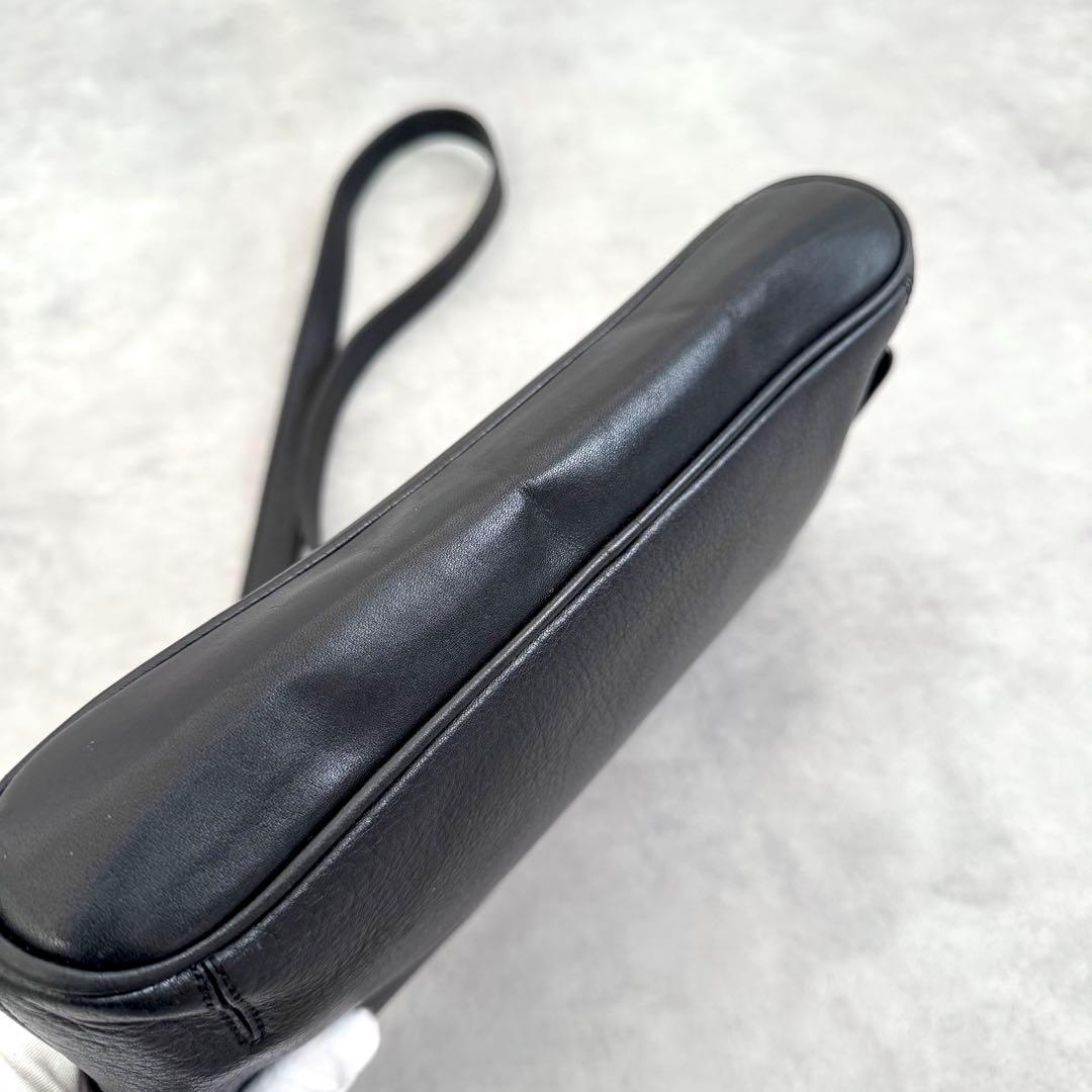 みっく Burberry leather shoulder bag