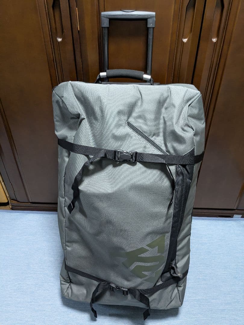 K２ 大容量 キャリーバッグ（新品、未使用）
