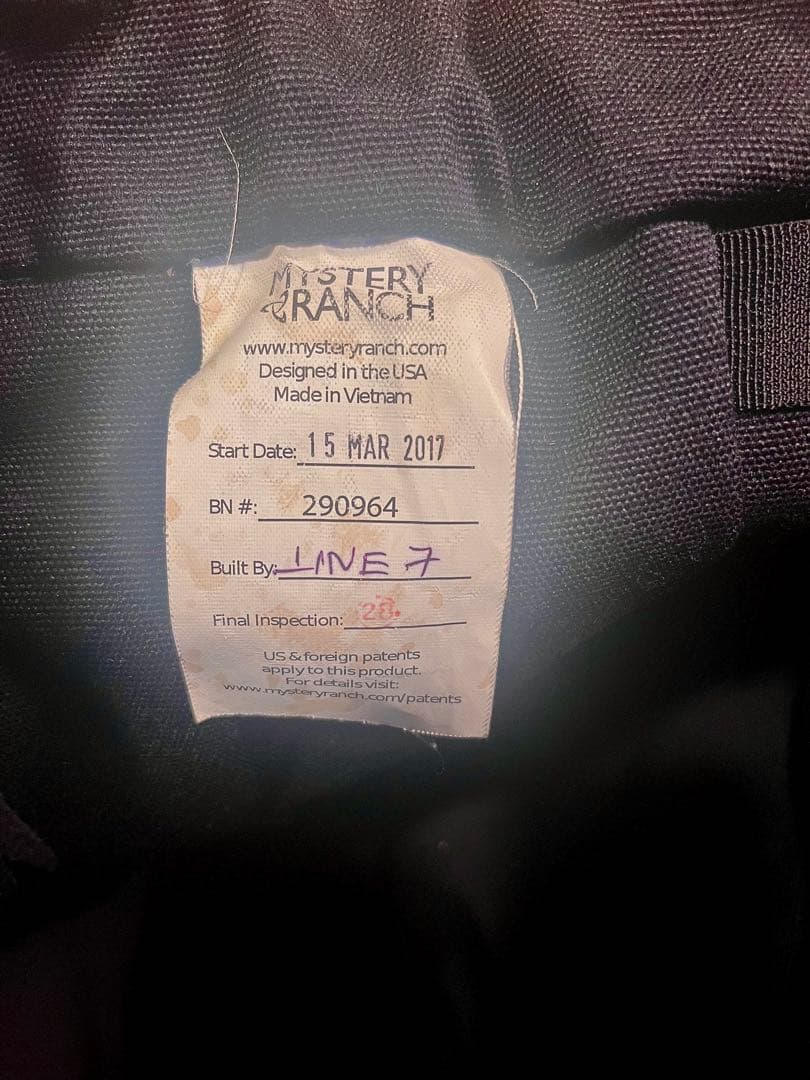 美品 MYSTERY RANCH ビンドル 20レザータグ 希少 缶バッチ付き