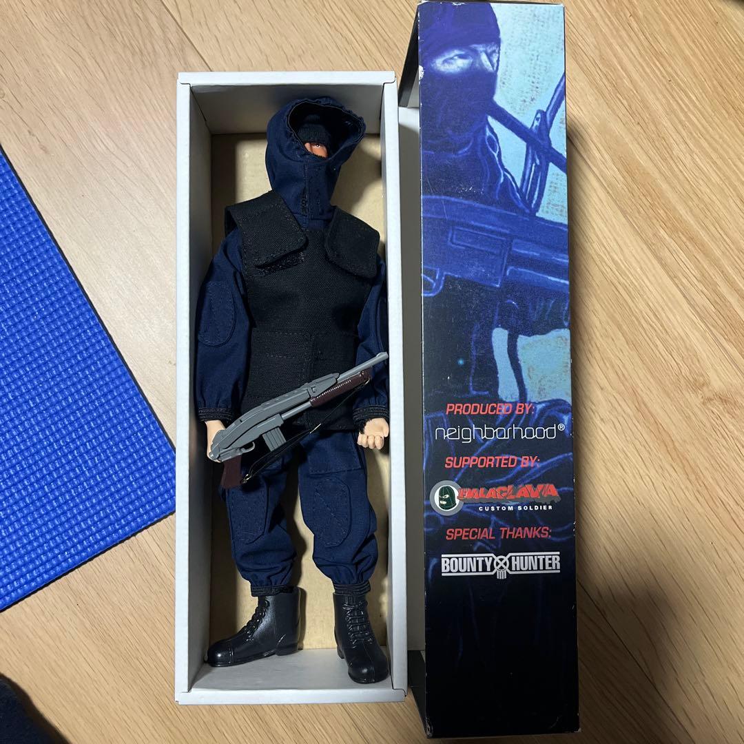 neighborhood BASIC OPERATOR フィギュア