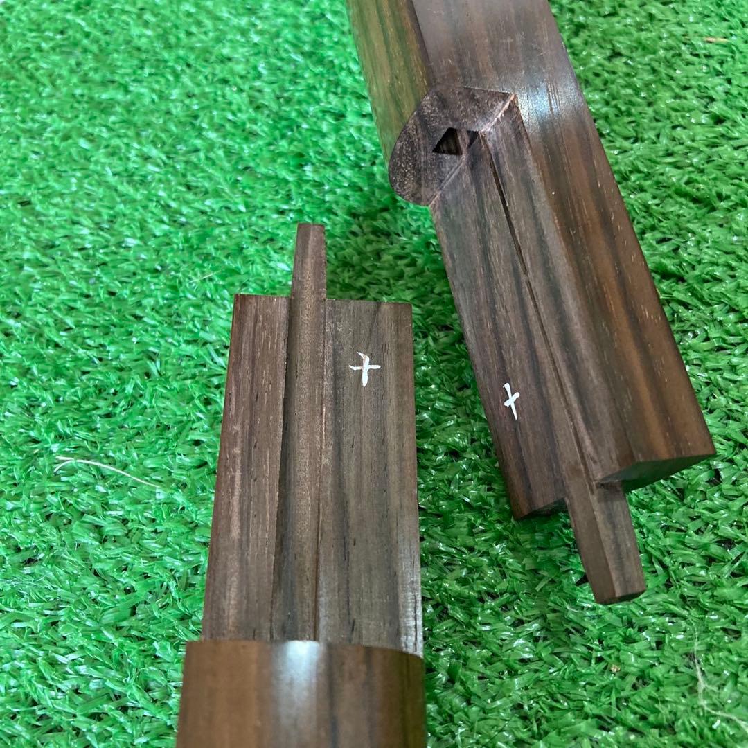 三味線　ハードケース付き　中棹　五厘大　丸打胴　付属品多数