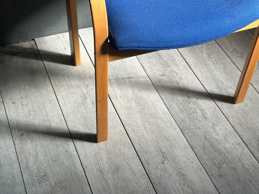 ③ マグヌスオルセン　デンマーク　MAGNUS OLESEN アームチェア　GG