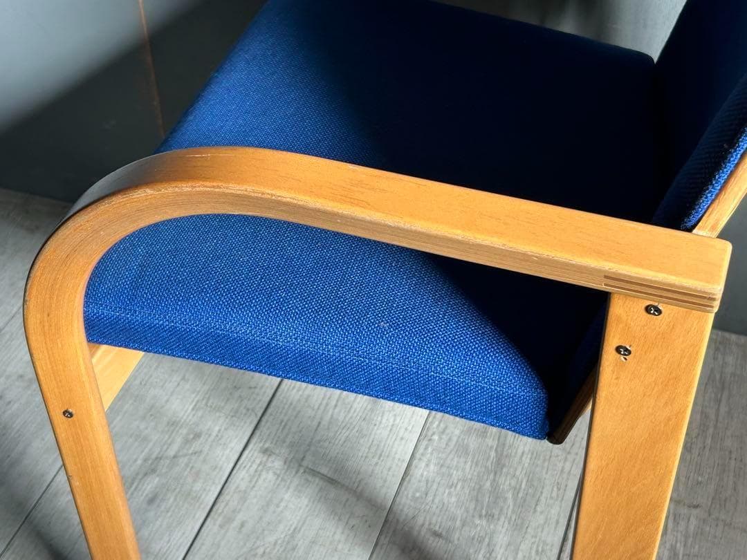 ③ マグヌスオルセン　デンマーク　MAGNUS OLESEN アームチェア　GG