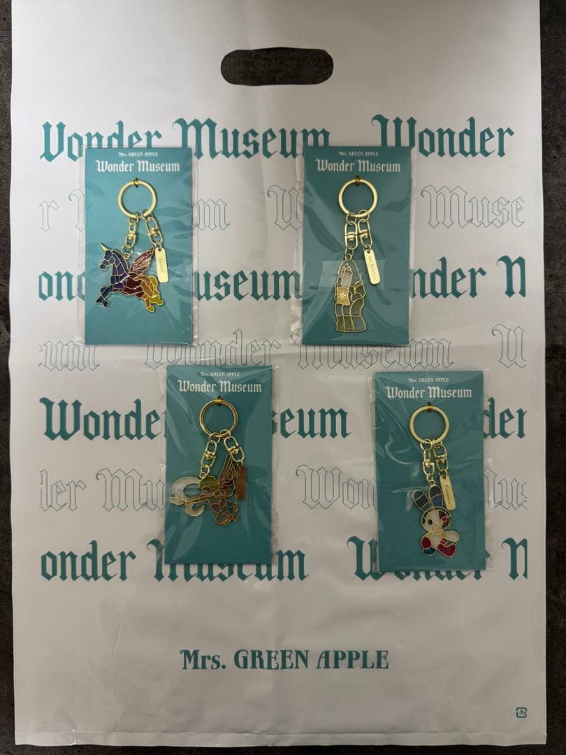 【新品】ミセスWonder Museumステンドグラスキーホルダー全4種セット
