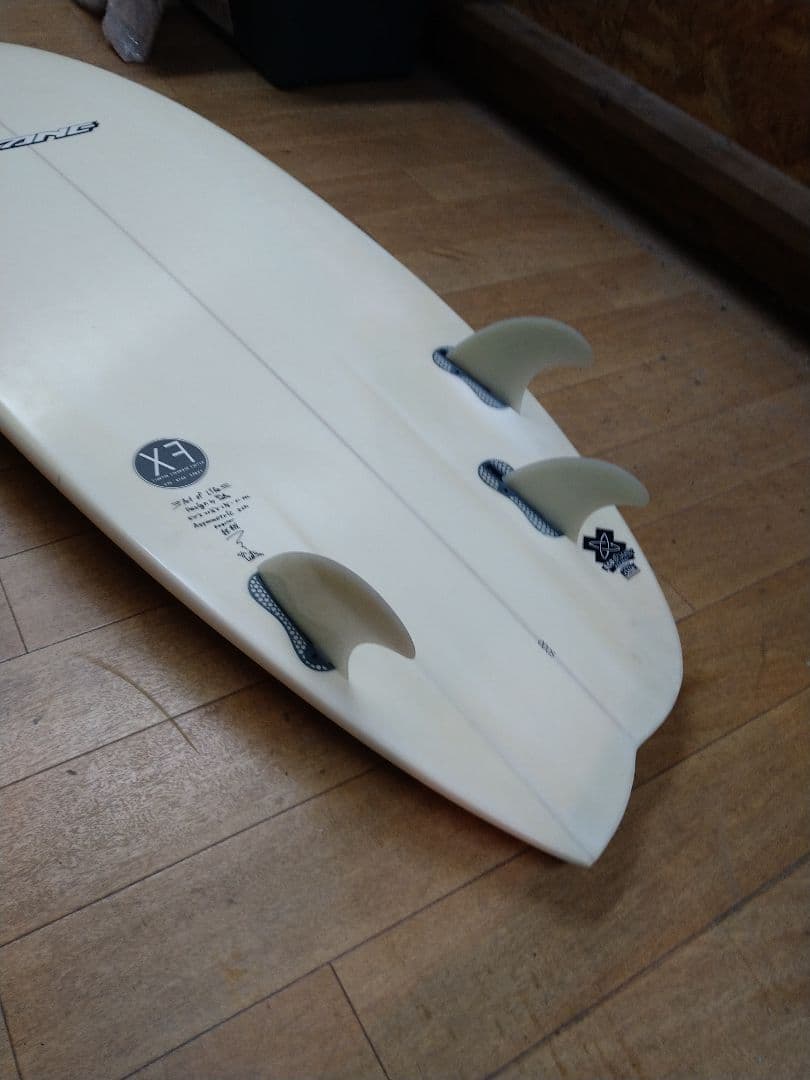 insane インセーンサーフボード アシンメトリー 5'7\" EPS フィン付